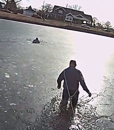 dramatic-video-shows-nj-cop-rescuing-boy,-11,-who-fell-through-ice-on-frozen-lake