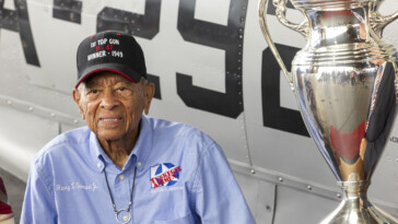 decorated-pilot-harry-stewart-jr.,-one-of-the-last-surviving-tuskegee-airmen,-dead-at-100