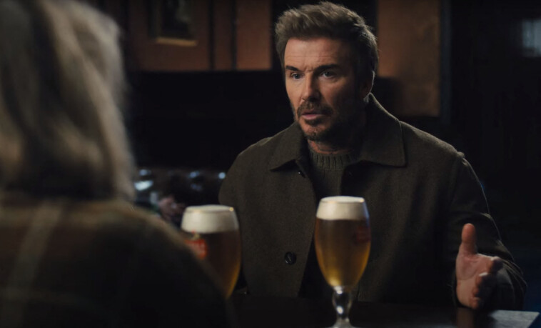 matt-damon-plays-david-beckham’s-long-lost-twin-brother-in-stella-artois’-super-bowl-2025-ad