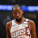 suns’-fraught-nba-trade-deadline-manifested-a-‘toxic’-locker-room