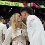 patrick-mahomes-kisses-wife-brittany-before-start-of-super-bowl-2025