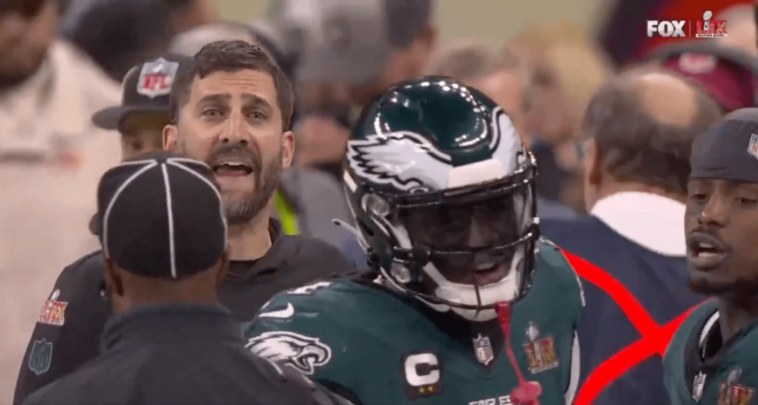 eagles’-aj-brown-and-nick-sirianni-have-heated-sideline-super-bowl-2025-moment