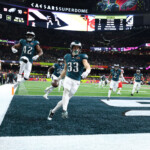 cooper-dejean-returns-patrick-mahomes-interception-for-td-in-stunning-super-bowl-2025-scene