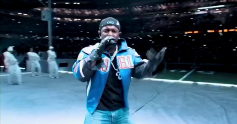 kendrick-lamar-bombs-out-at-super-bowl-lix-halftime-show-(video)