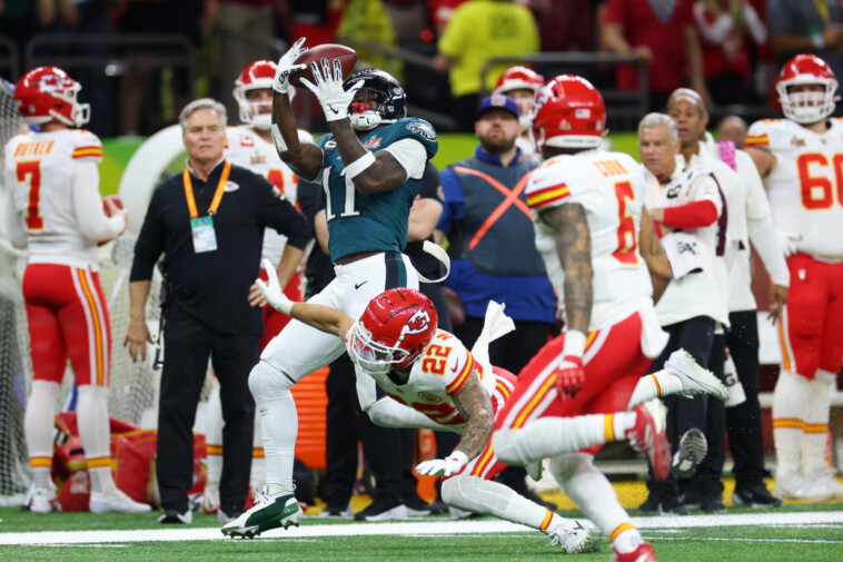 super-bowl:-eagles-flagged-for-controversial-pass-interference-favoring-chiefs-on-critical-opening-drive-gamble