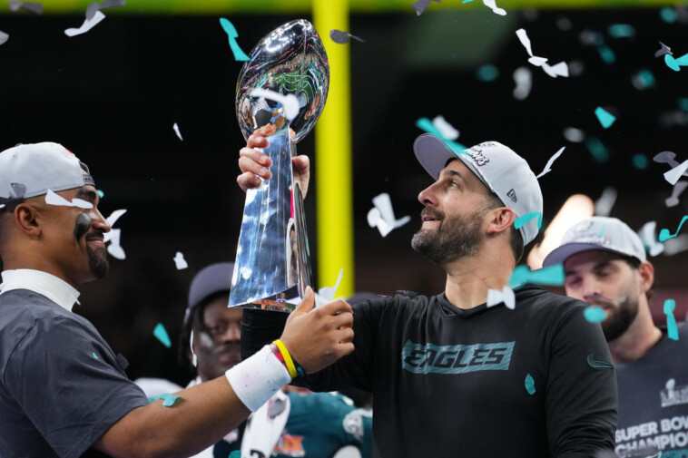 super-bowl:-eagles-coach-nick-sirianni-goes-right-from-the-hot-seat-to-a-championship