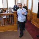 accused-salman-rushdie-stabber-hati-matar-says-‘free-palestine’-as-he-heads-into-court