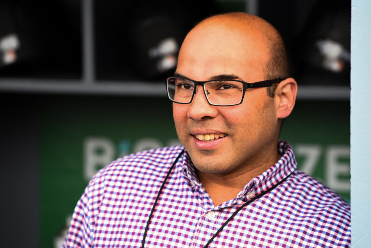 dodgers-reportedly-bring-back-former-gm,-ousted-giants-president-farhan-zaidi-as-special-adviser