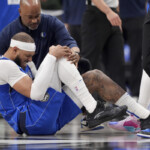 mavericks-lose-daniel-gafford-to-knee-injury-early-in-loss-to-kings-in-latest-blow-since-luka-doncic-trade