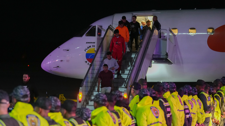 venezuelan-planes-sent-to-us-for-deportation-flights-return-to-country-with-nearly-200-deportees