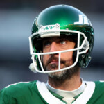 jets-reportedly-told-aaron-rodgers-he-couldn’t-appear-on-‘pat-mcafee’-anymore,-had-to-attend-all-practices-before-split