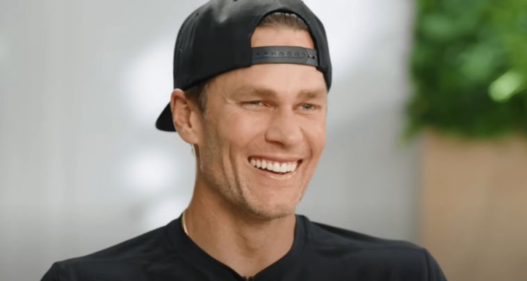 tom-brady-breaks-out-in-laughter-after-question-about-bill-belichick’s-girlfriend-jordon-hudson