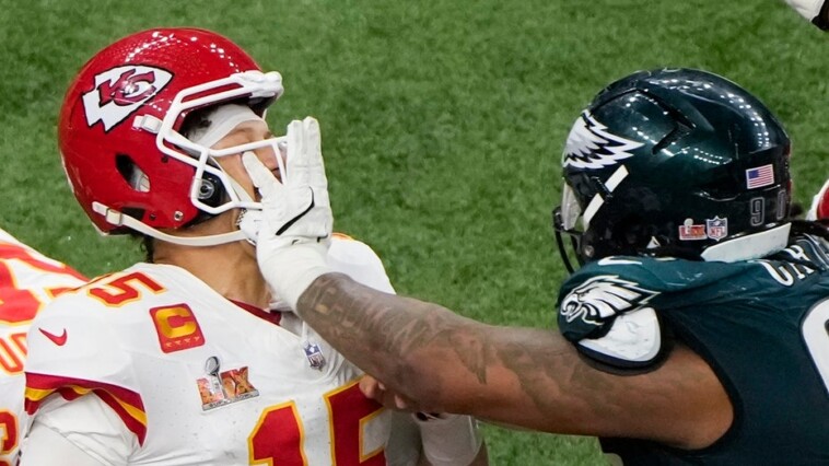 patrick-mahomes’-former-teammate-pushes-back-on-‘tarnished’-legacy-narrative-around-chiefs-star