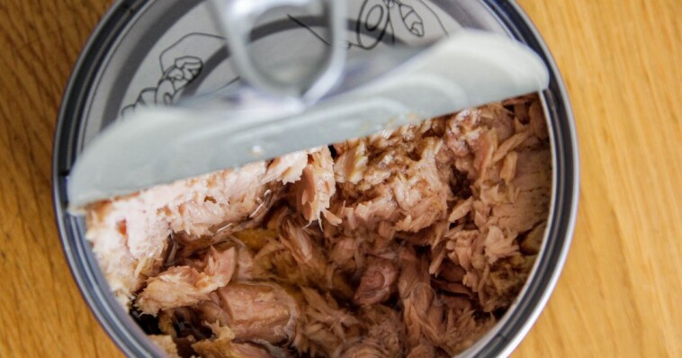 massive-tuna-recall-across-26-states-–-there-is-something-wrong-with-the-cans