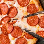 pizza-left-out-on-the-counter:-is-it-safe-to-eat?-here’s-what-to-know