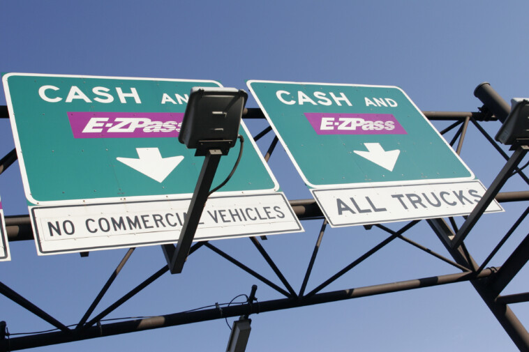 e-zpass-scammers-try-to-cash-in-on-nyc-congestion-pricing-with-phony-text-message-shakedown