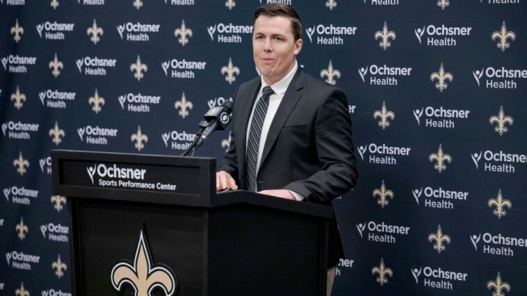 new-saints-hc-moore-noncommittal-on-qb-carr