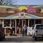 new-hampshire-town-and-bakery-take-their-‘first-amendment’-legal-battle-over-colossal-pastry-mural-to-trial