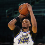 stephon-castle-powers-rising-stars-team-c-into-nba-all-star-game