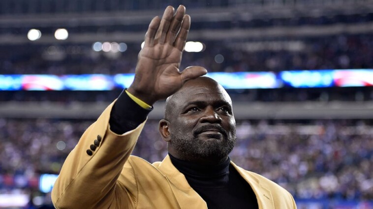 giants-great-lawrence-taylor-reveals-what-kept-him-from-quitting-football-before-hall-of-fame-career-began