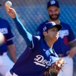 dodgers’-ohtani-throws-first-bullpen-of-spring