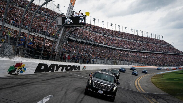 daytona-500-stopped-by-rain-after-just-11-laps