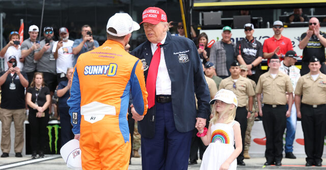 watch:-trump’s-5-year-old-granddaughter-carolina-catches-ride-with-grandpa-at-daytona-500