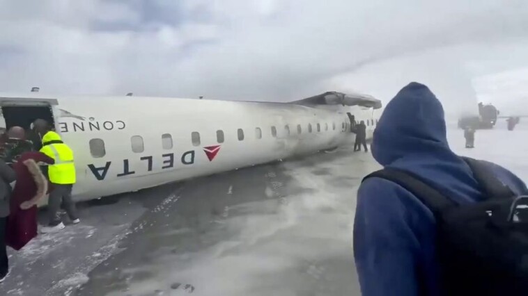 toronto-plane-crash-timeline:-delta-flight-from-minneapolis-flips-upside-while-attempting-to-land