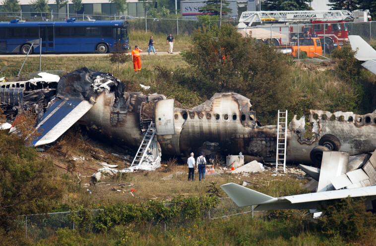 delta-crash-at-toronto-pearson-international-airport-evokes-memories-of-air-france-‘miracle’-two-decades-ago