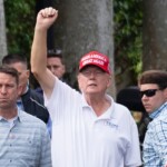 trump-poses-for-picture-with-bills-players-at-golf-course