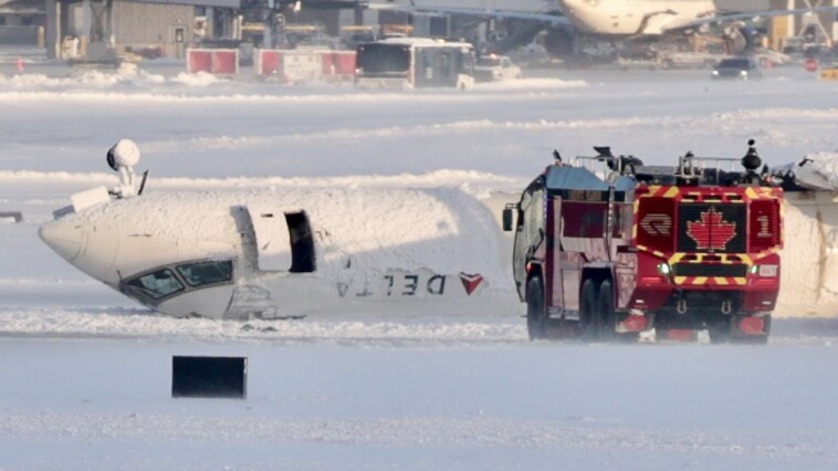 watch:-shocking-new-footage-shows-delta-crash-up-close