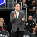 watch-rick-pitino’s-viral-halftime-speech-ahead-of-furious-st.-john’s-comeback