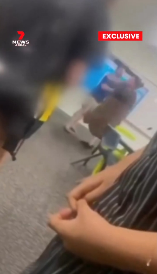 mom-who-threatened-daughter’s-bully-in-school-faces-assault-charge:-‘i-went-into-protective-mode’