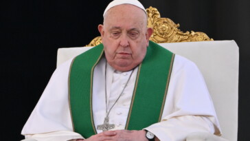 pope-francis,-88,-has-pneumonia-in-both-his-lungs,-will-remain-in-the-hospital:-reports