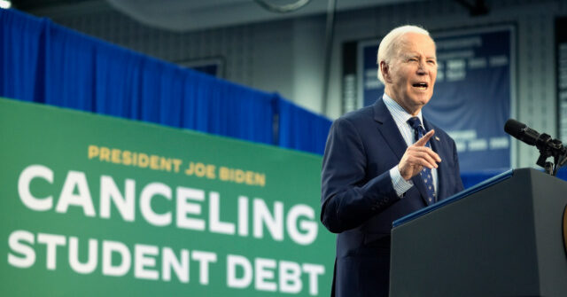 us.-appeals-court-blocks-joe-biden’s-student-debt-forgiveness-plan