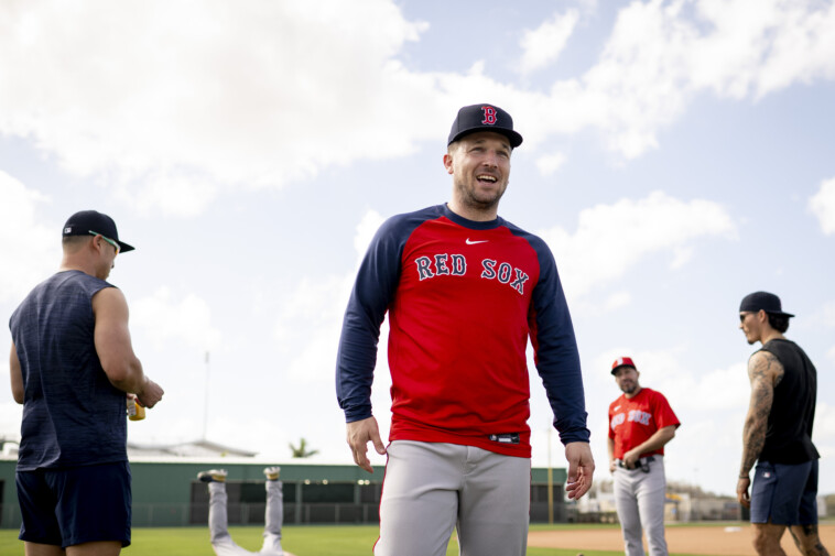 alex-bregman-speaks-out-on-red-sox’s-simmering-rafael-devers-drama