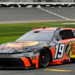 joe-gibbs-racing-fined-$100k-for-modified-spoiler