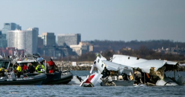 family-of-man-killed-in-dc-plane-crash-files-$250-million-lawsuit-against-faa,-us.-army