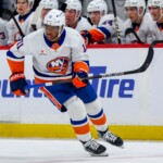 why-the-islanders’-playoff-hopes-hinge-on-a-key-forward’s-willingness-to-play-through-pain