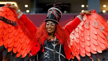 after-fizzled-tailgates,-falcons-superfan-‘birdlady’-faces-criminal-charges