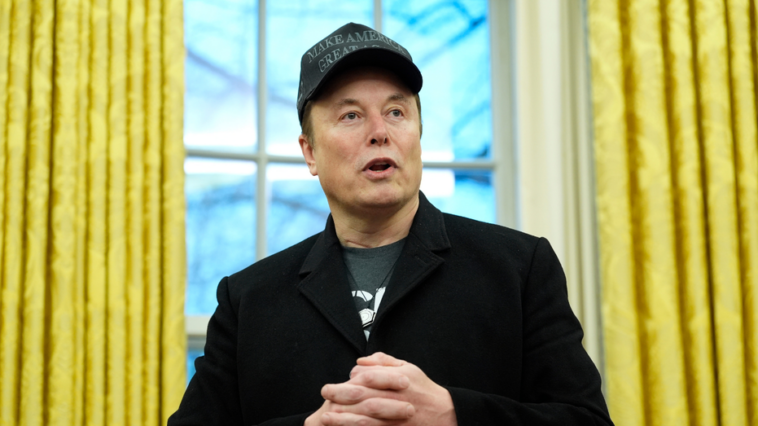 elon-musk-makes-surprise-appearance-at-cpac