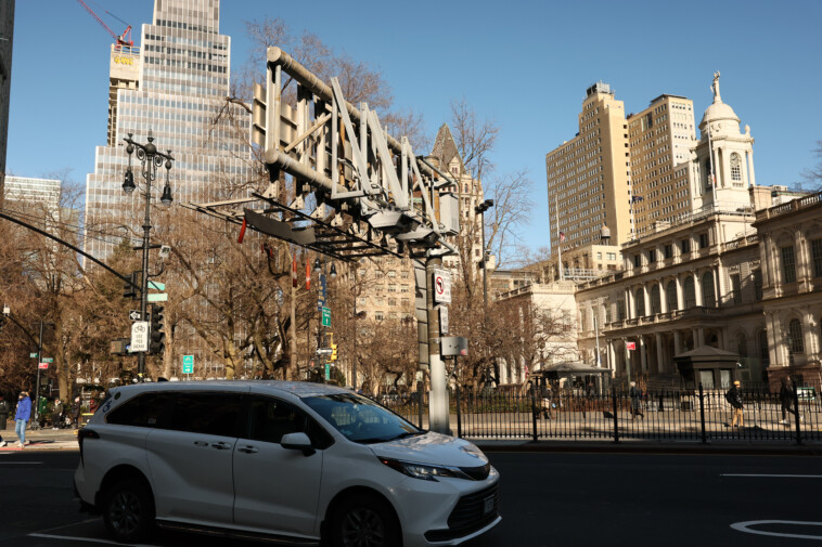 nyc-commuters-urge-mta-to-shut-down-toll-cameras-as-congestion-pricing-confusion-reigns:-‘who-is-this-helping?’