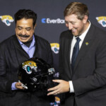 jacksonville-jaguars-2025-nfl-offseason-primer:-new-regime-has-renovation-project-ahead