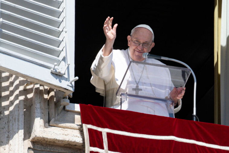 after-‘crisis’-this-morning,-pope-francis-remains-in-critical-condition