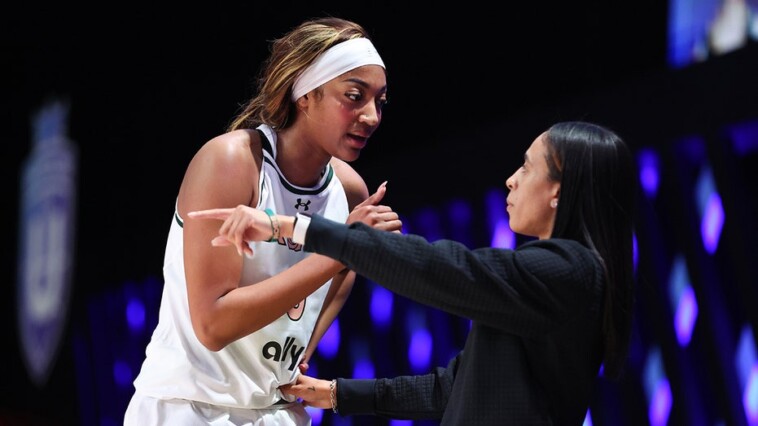 angel-reese-screams-at-coach-after-fouling-out,-then-tells-critics-to-‘stay-on-that-side’