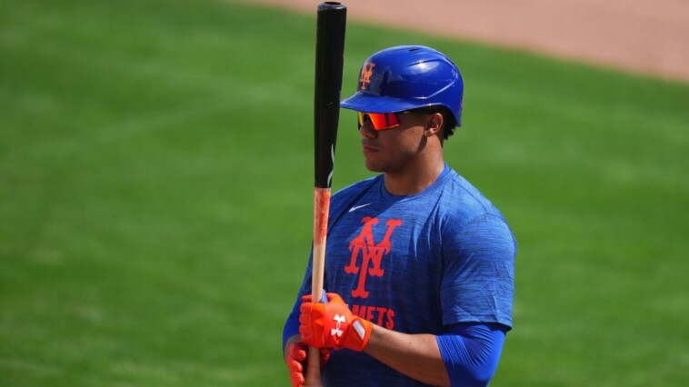 soto-slams-426-foot-hr-in-1st-at-bat-with-mets