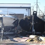 separate-boat-fires-in-nj,-ny-overnight-kill-2-women,-send-3-to-hospital:-officials