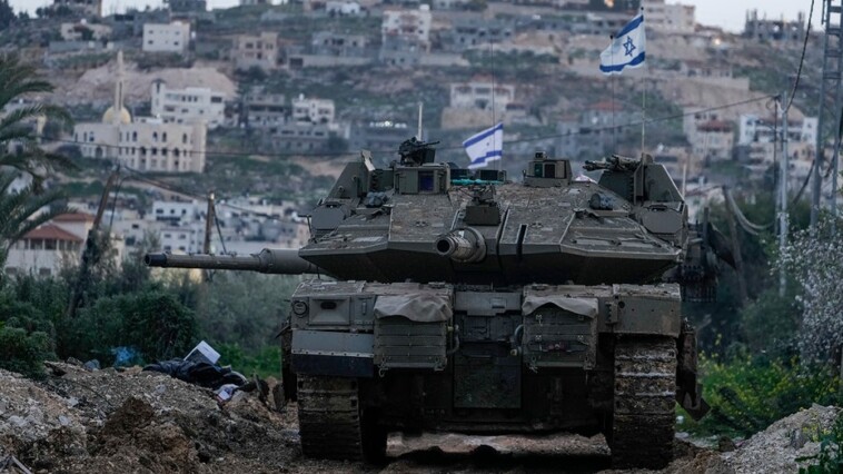 israel-moves-tanks-into-west-bank-for-first-time-since-2002