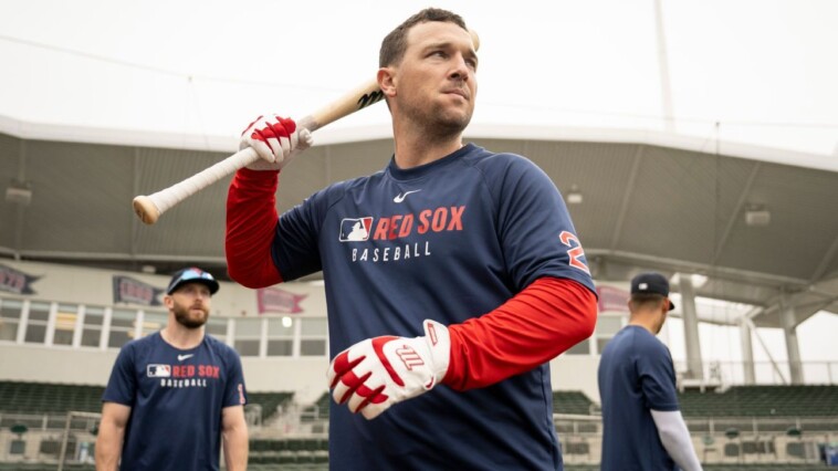 bregman-homers-in-spring-debut-for-red-sox