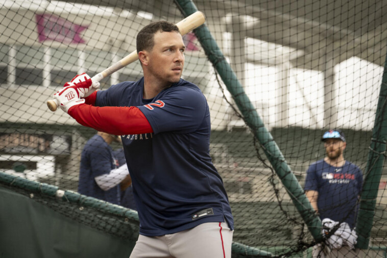 alex-bregman-hits-2-run-homer,-bats-3-for-3-in-red-sox-spring-training-debut